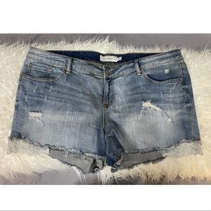 Torrid Jean shorts size 22